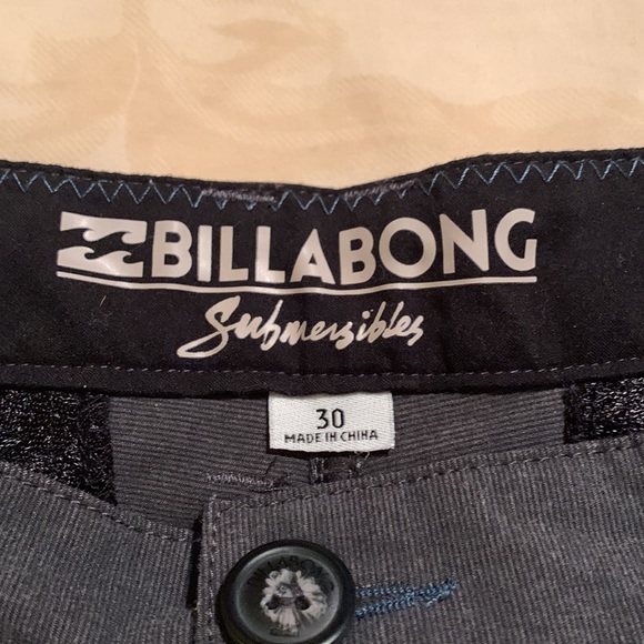 Billabong swim/ board shorts - Picture 2 of 3